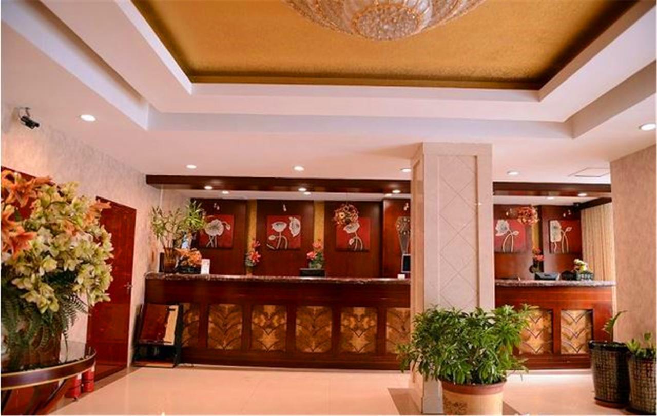 Greentree Inn Heilongjiang Harbin Zhongyang Street Business Hotel Exterior foto